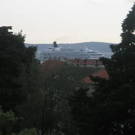 And Perfect Dream In 4*