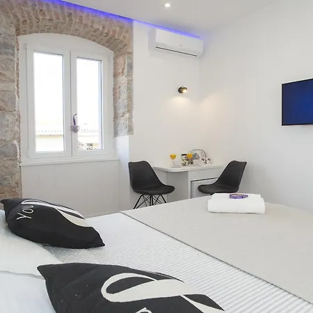 And Perfect Dream In 4* Split